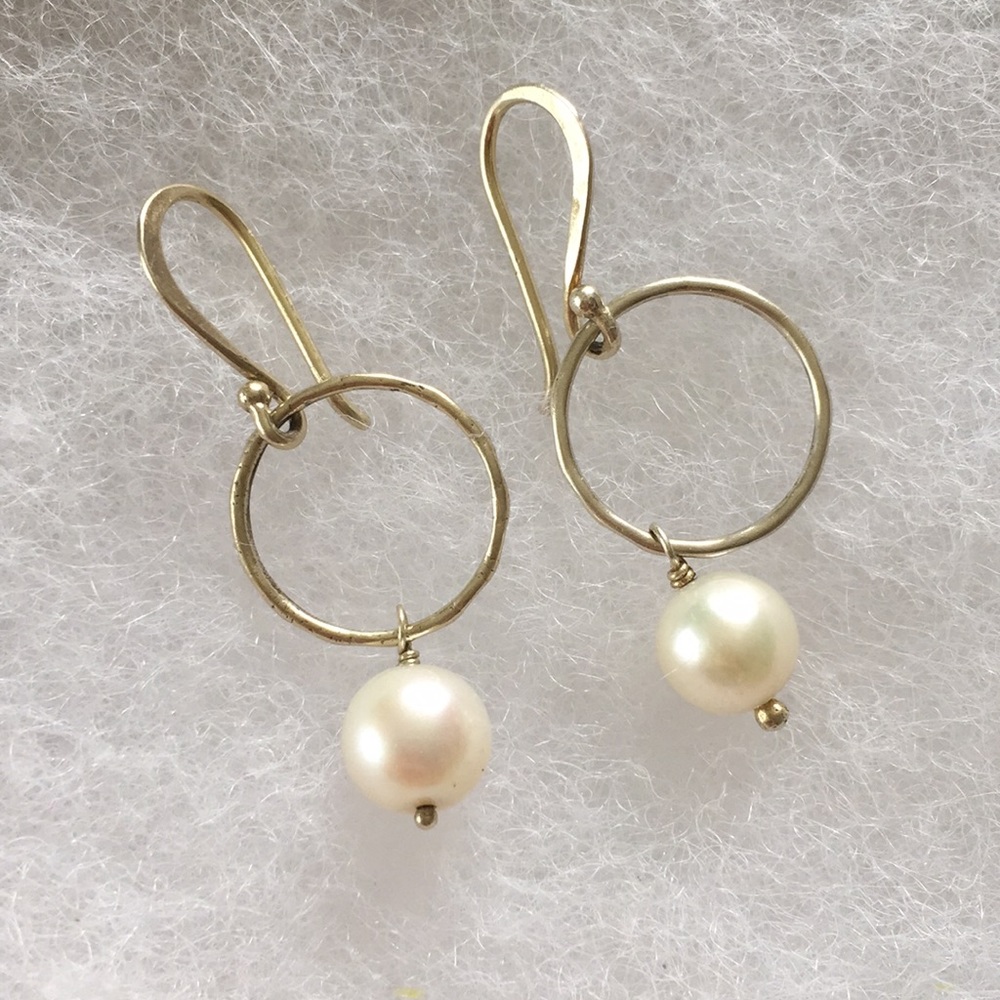 Gold and pearl earrings
